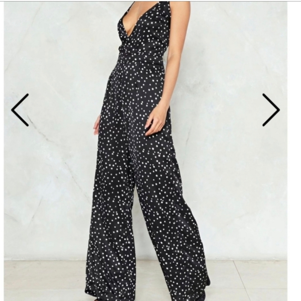 Nasty Gal Black and White And Black Star Wide Leg Jumpsuit Size 4